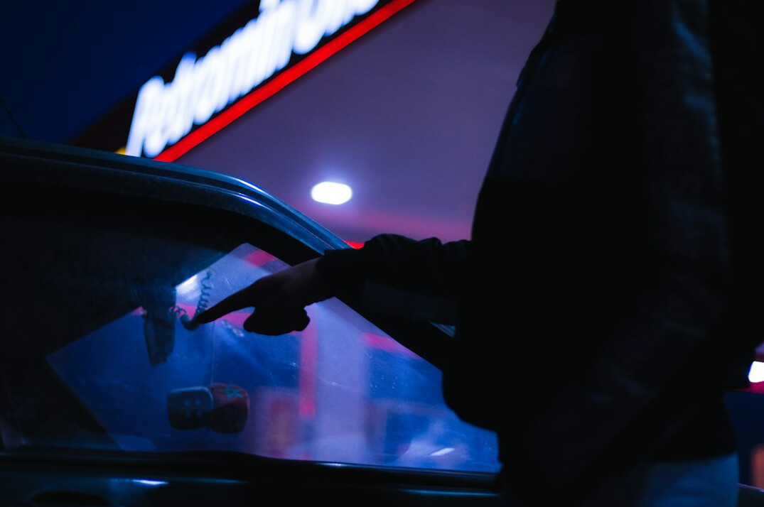 store detective investigating theft