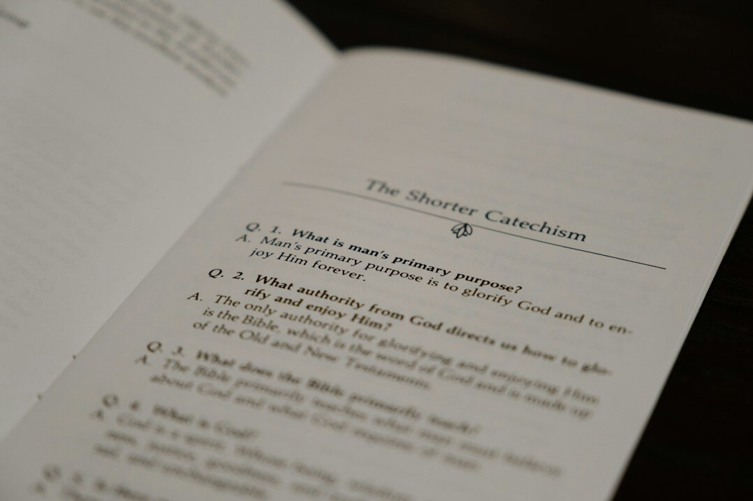 detective solving case notes